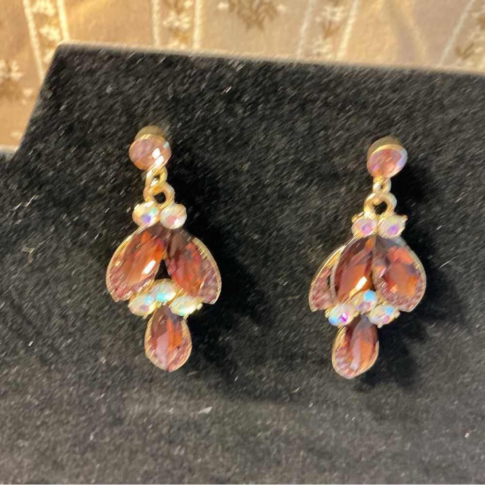 Elegant Gold and Pink Crystal Drop Earrings in Goldtone - Picture 2 of 7